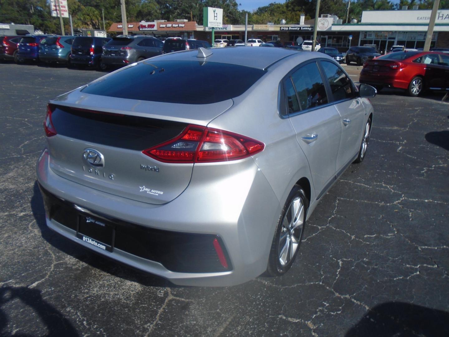 2017 Hyundai Ioniq Hybrid (KMHC85LC1HU) , located at 6112 N Florida Avenue, Tampa, FL, 33604, (888) 521-5131, 27.954929, -82.459534 - Photo#4